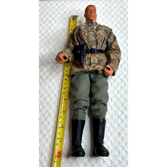 Action Man Soldier Figure Blue Eyes Military Rifle GI Joe Camo Stocking Stuffer - Picture 4 of 8
